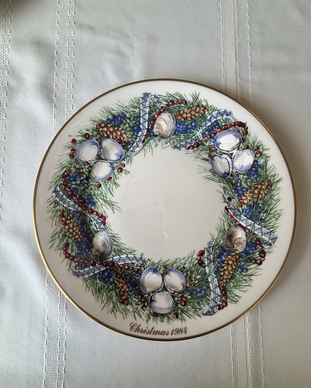 Lot of 3 Lenox Colonial Christmas Wreath Plates 1982 1983 1984 Boxes Pamphlets - Picture 2 of 16